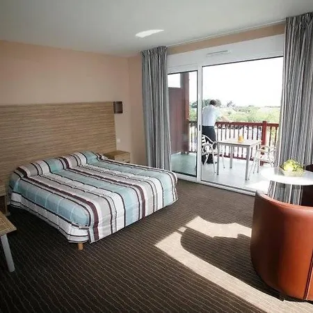 Apartmán Comfortable With Terrace Surrounded By Pine Trees